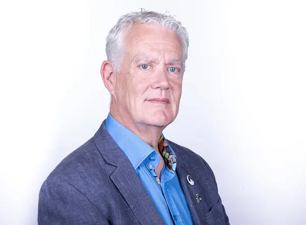 Mark Saunders