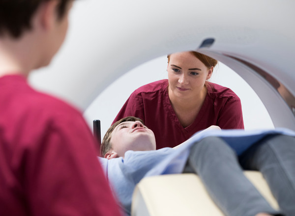 Radiographer, Jen Walters, February 2021, child patient, Liam Hughes, patient scan, proton beam therapy, PBT