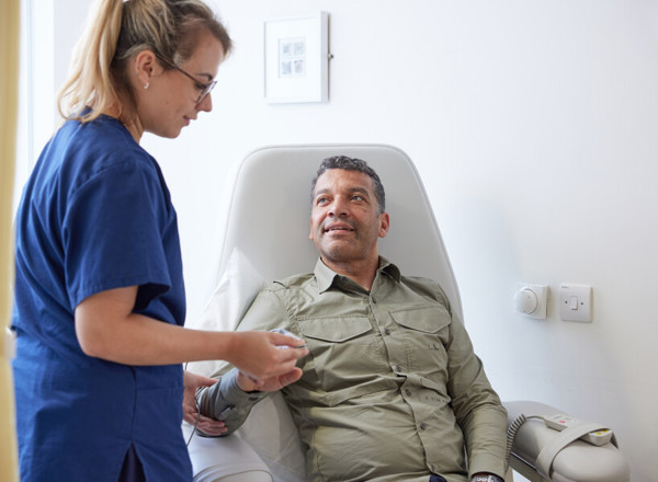 chemotherapy nurse and patient, chemotherapy department, Pan Artists, September 2022, Leslie Maylett, Staff nurse, Jennifer Kemp