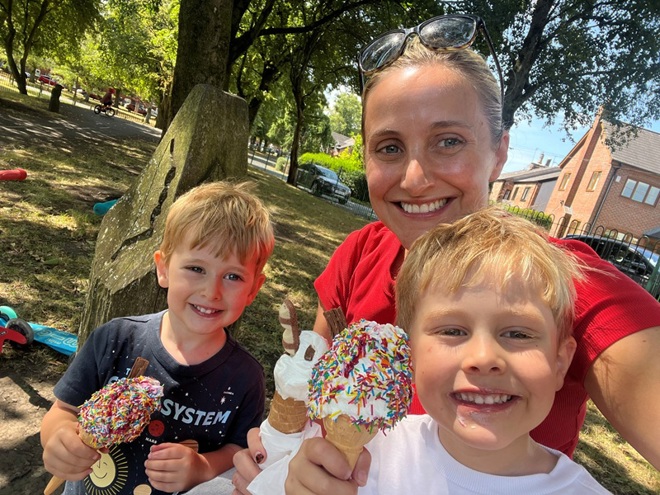 A photo of Christie patient and Granada Reports journalist, Rachel Hall, with her 2 young sons.